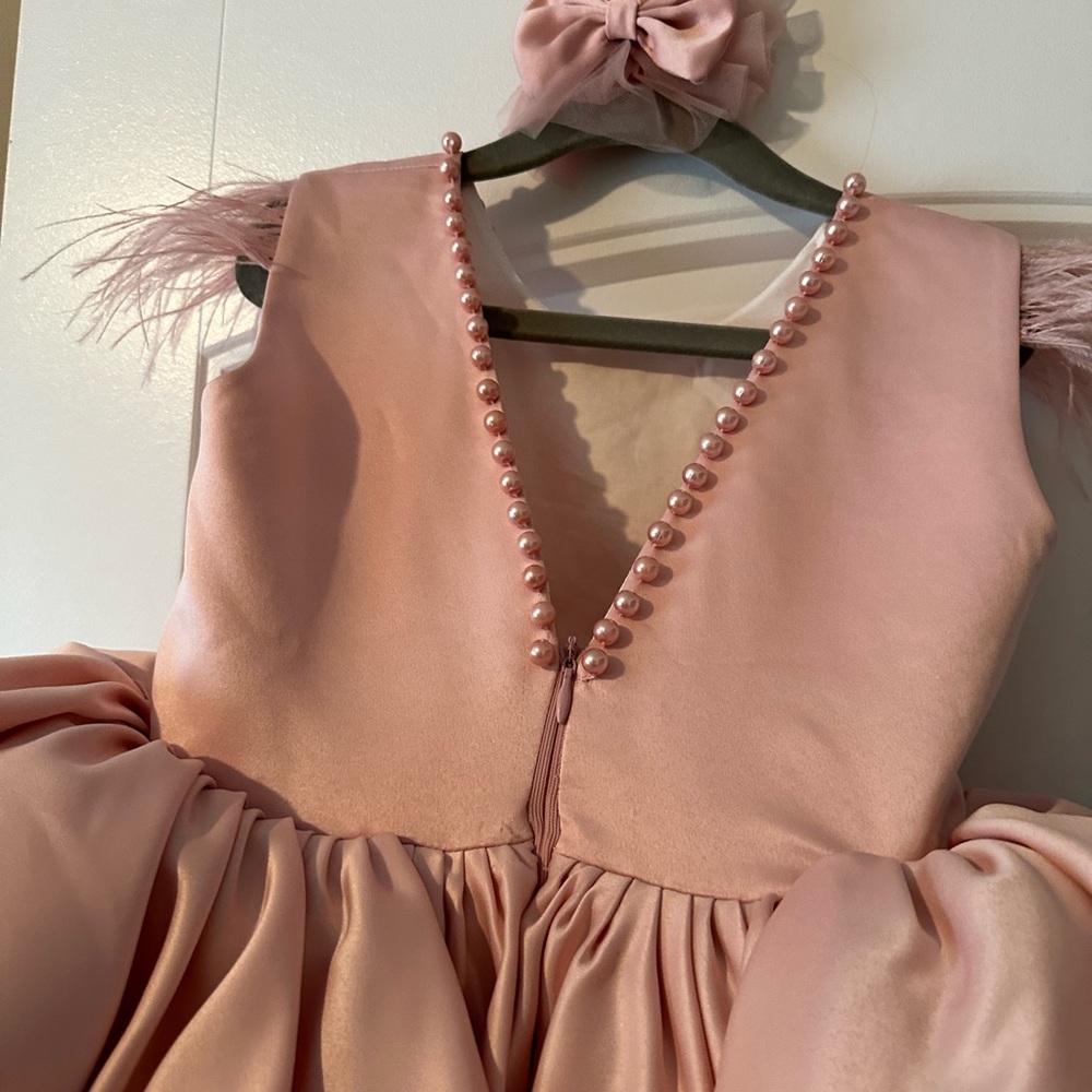 Never been worn- 4T toddler girl couture dress mauve